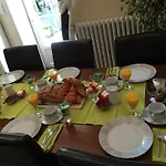 Du Caylar - Et Appartments Vendégház