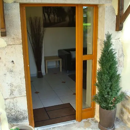 Gites Du Caylar - Chambres 4* Le Caylar