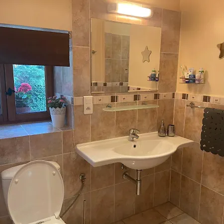 Gites Du Caylar - Chambres 4* Le Caylar