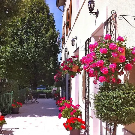 Penzion Gites Du Caylar - Chambres Le Caylar