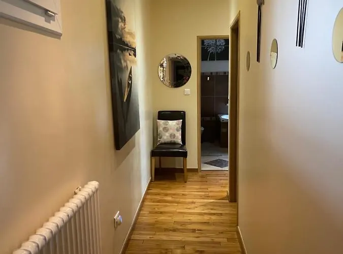 Du Caylar - Et Appartments Gæstehus Le Caylar