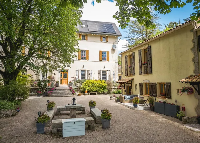 Du Caylar - Et Appartments 4*